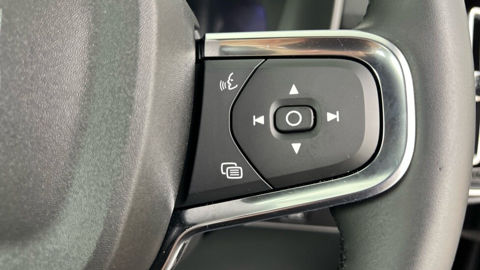 Used Volvo XC40 2025 for sale - 75997054: Photo 20