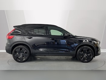 Used Volvo XC40 2025 for sale - 75997054: Photo 3