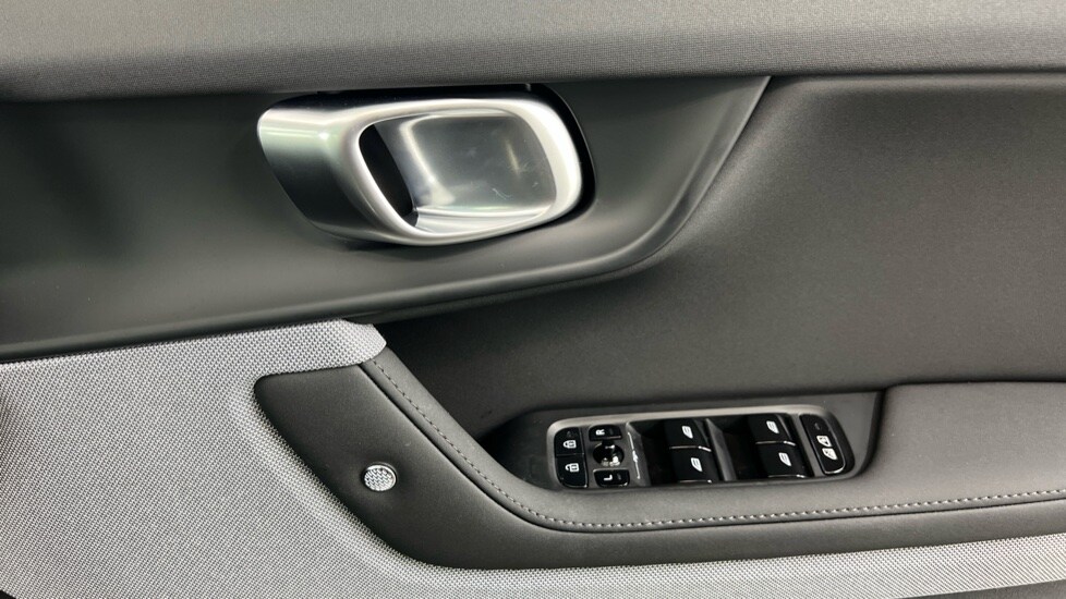 Used Polestar Polestar 2 2025 for sale - 77942016: Photo 33