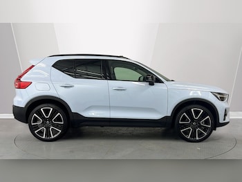 Used Volvo XC40 2025 for sale - 78512960: Photo