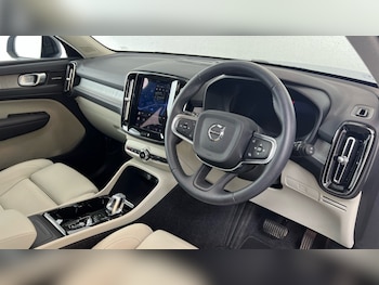 Used Volvo XC40 2025 for sale - 78512960: Photo