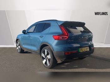 Used Volvo XC40 2023 for sale - 79038113: Photo