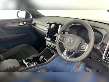 Used Volvo XC40 2023 for sale - 79038113: Photo