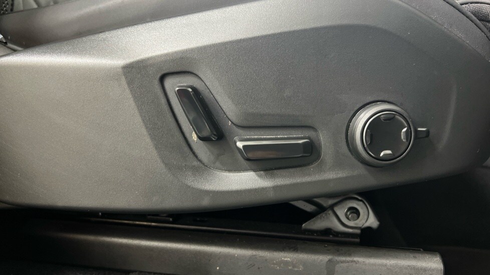 Used Volvo XC90 2025 for sale - 76766276: Photo 28