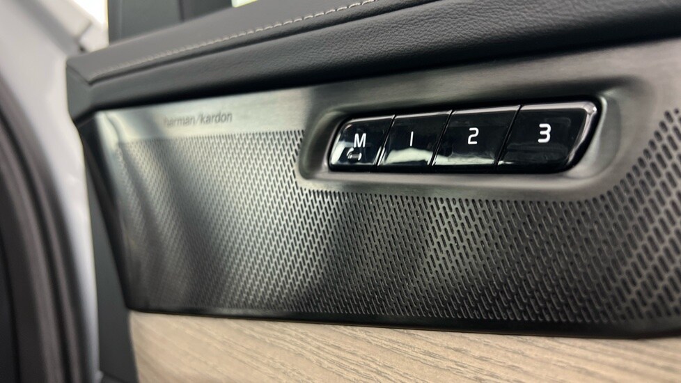 Used Volvo XC90 2025 for sale - 76766276: Photo 36