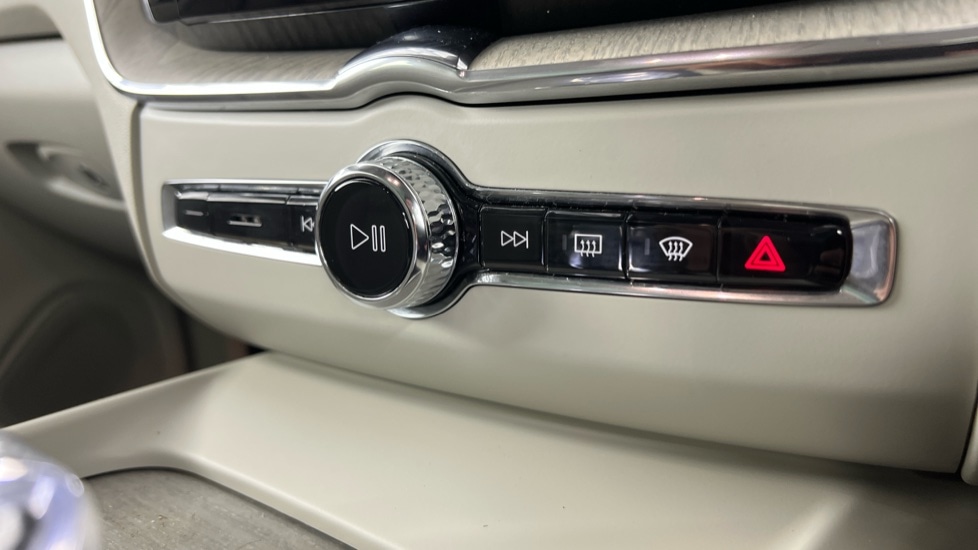Used Volvo XC60 2020 for sale - 76154604: Photo 15