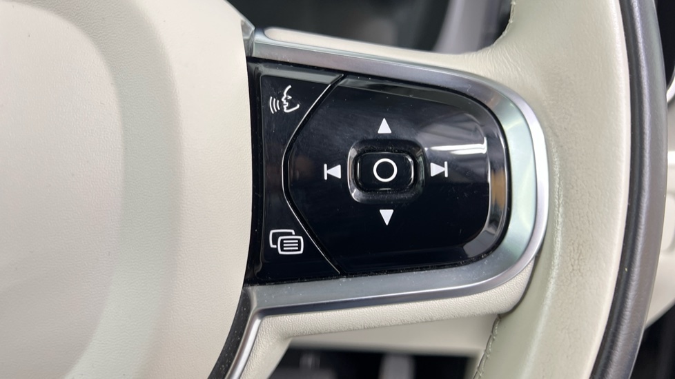 Used Volvo XC60 2020 for sale - 76154604: Photo 21