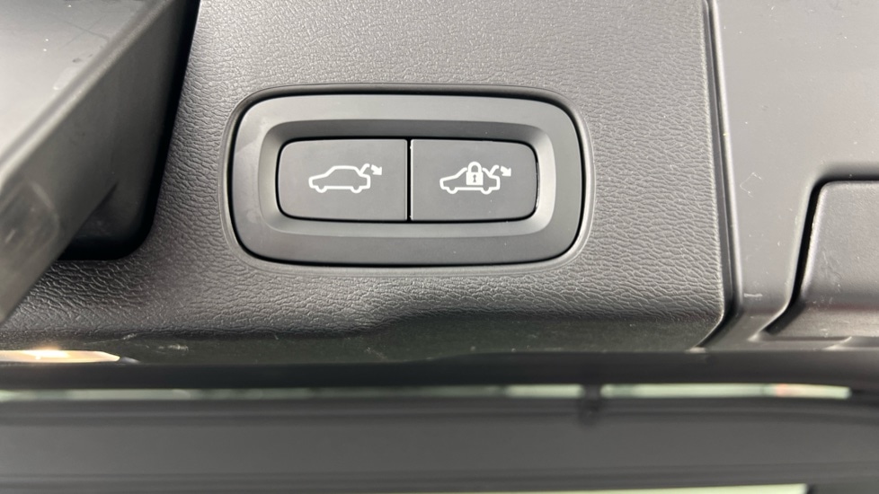 Used Volvo XC60 2020 for sale - 76154604: Photo 34