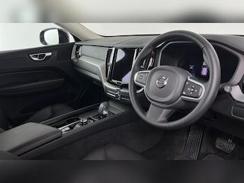 Used Volvo XC60 2022 for sale - 76933233: Photo