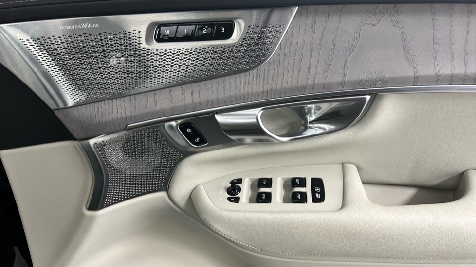 Used Volvo XC90 2025 for sale - 77978992: Photo 28