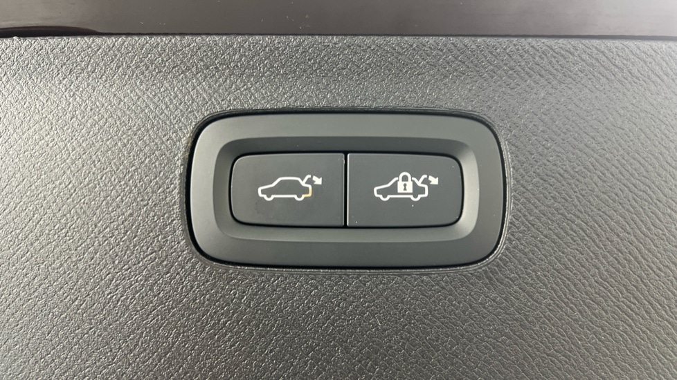 Used Volvo XC90 2025 for sale - 77978992: Photo 34