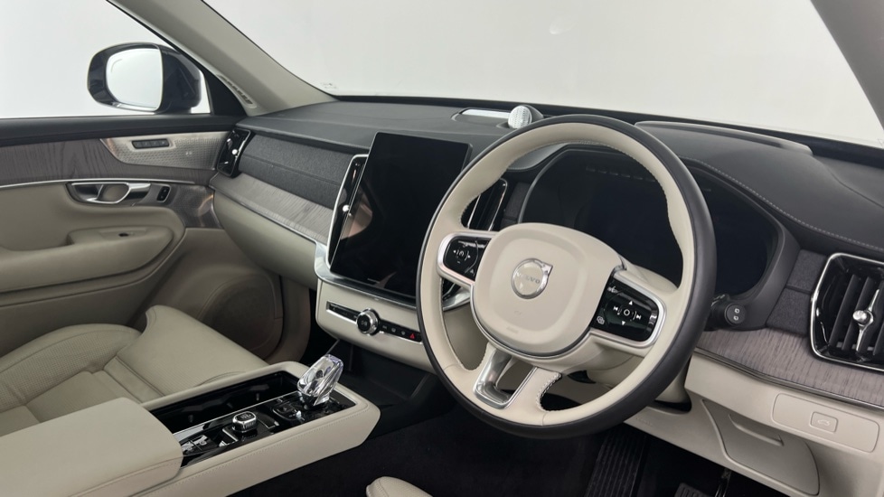 Used Volvo XC90 2025 for sale - 77978992: Photo 4