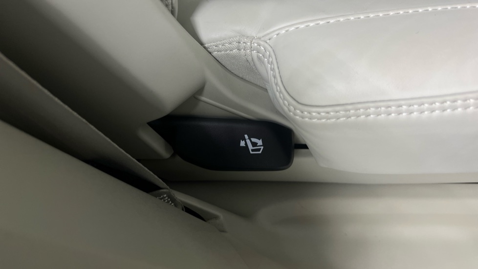 Used Volvo XC90 2025 for sale - 77978992: Photo 47