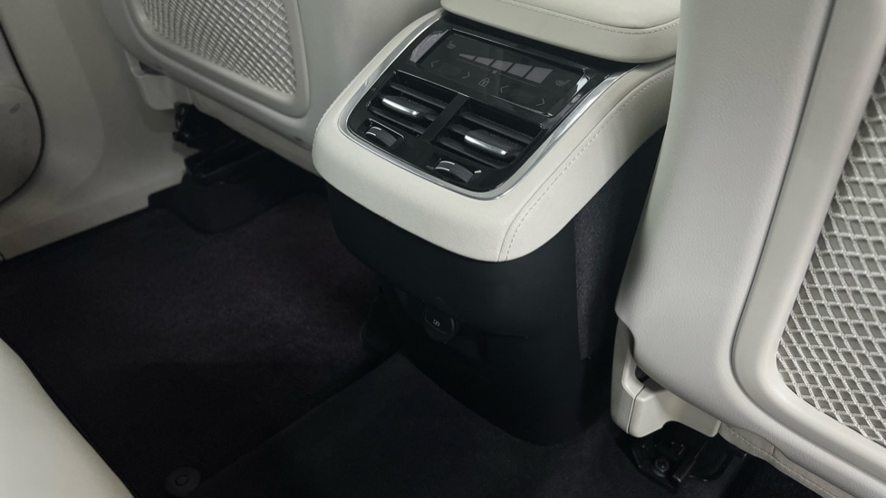 Used Volvo XC90 2025 for sale - 77978992: Photo 49