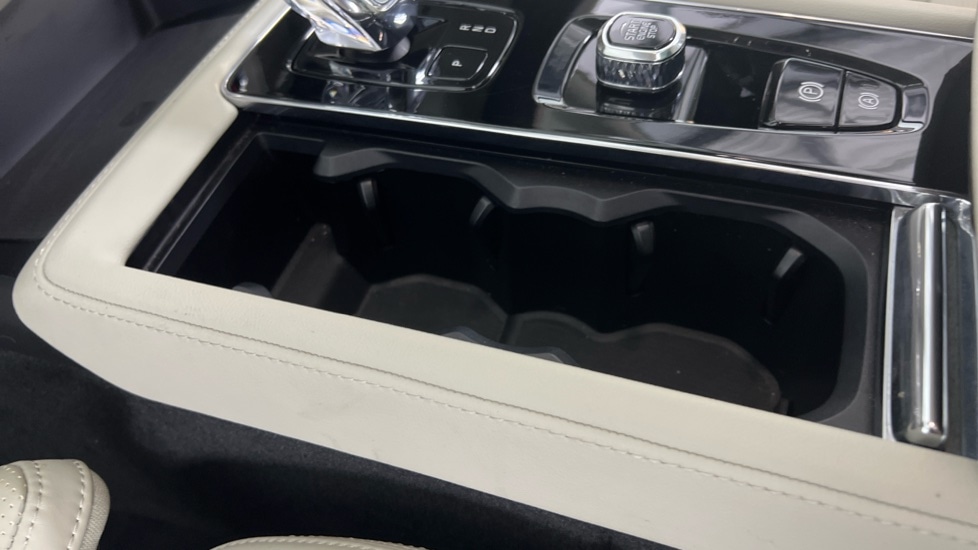 Used Volvo XC90 2025 for sale - 77978992: Photo 54