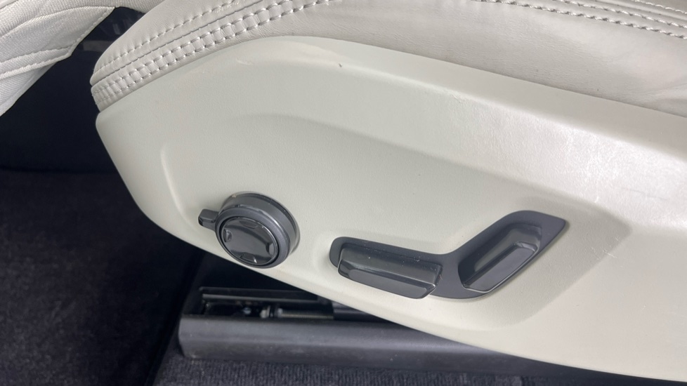 Used Volvo XC90 2025 for sale - 77978992: Photo 59