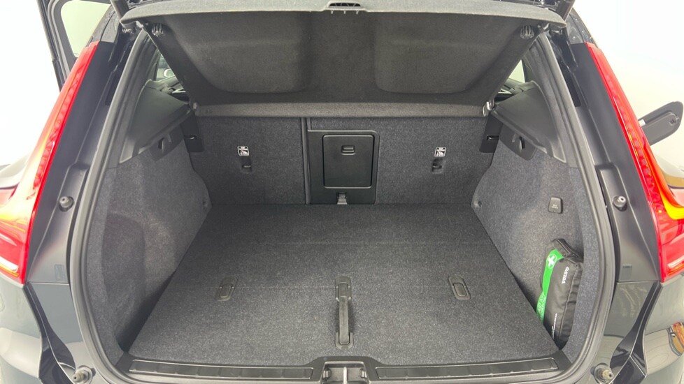 Used Volvo XC40 2022 for sale - 78215891: Photo 13