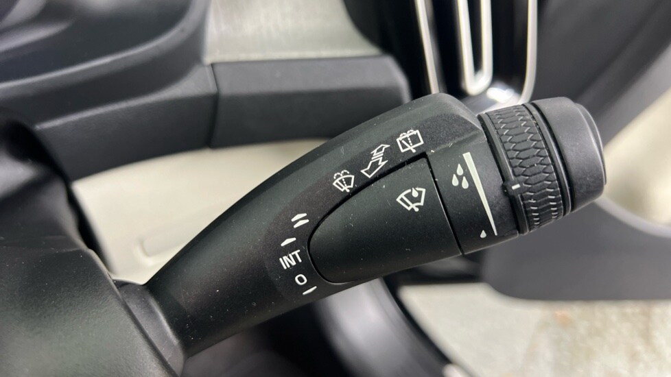 Used Volvo XC40 2022 for sale - 78215891: Photo 23