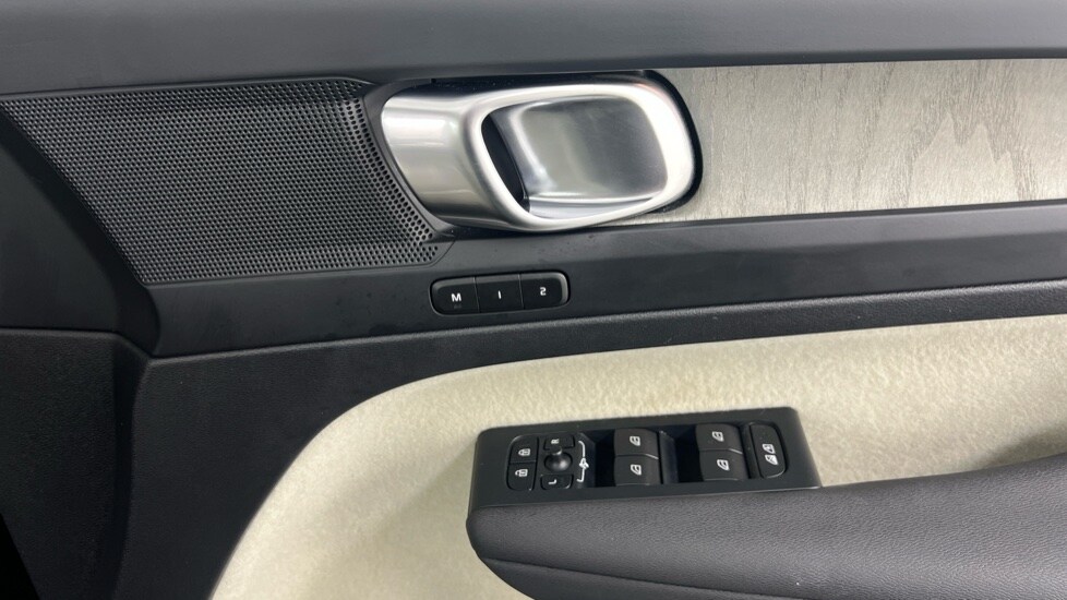 Used Volvo XC40 2022 for sale - 78215891: Photo 29