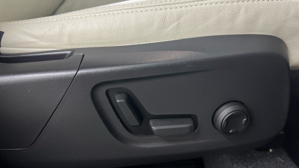 Used Volvo XC40 2022 for sale - 78215891: Photo 30