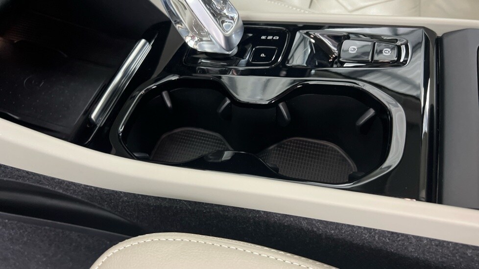 Used Volvo XC40 2022 for sale - 78215891: Photo 53