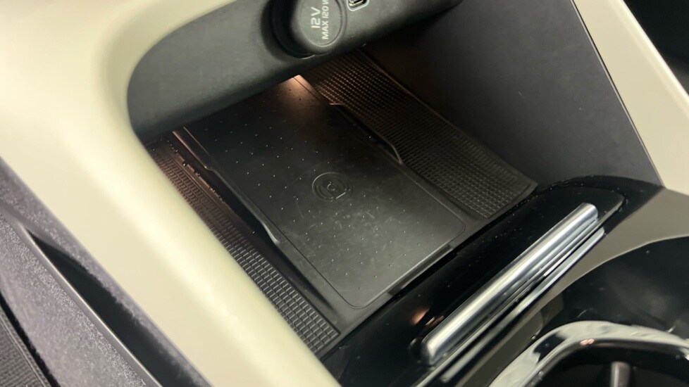 Used Volvo XC40 2022 for sale - 78215891: Photo 54