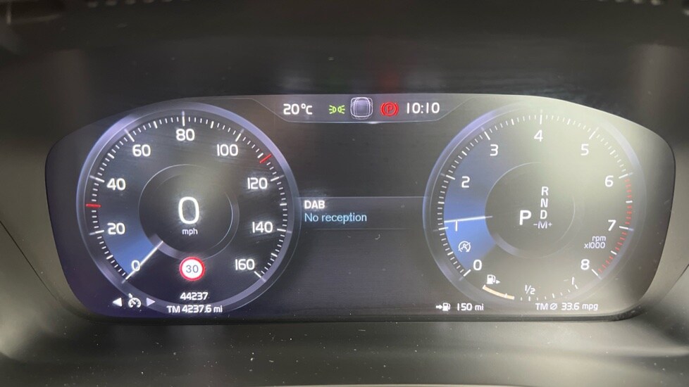 2021 Volvo XC40 T3 R-Design PRO Auto (Heated Seats, Heated Windscreen, Tints, 20 - Picture 11 of 24