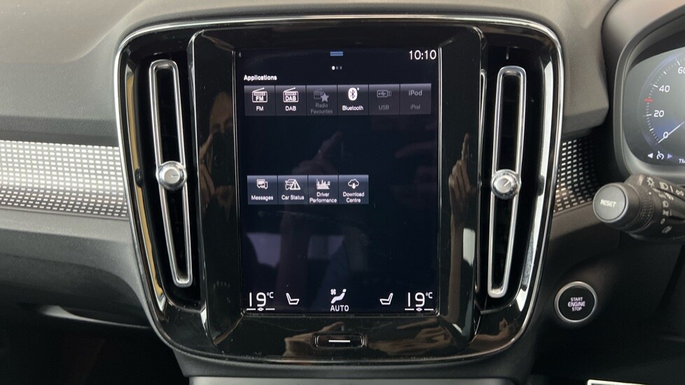 2021 Volvo XC40 T3 R-Design PRO Auto (Heated Seats, Heated Windscreen, Tints, 20 - Picture 15 of 24