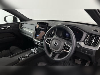 Used Volvo XC60 2025 for sale - 77917998: Photo
