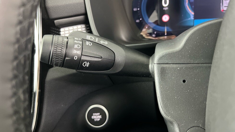 Used Volvo XC40 2025 for sale - 76003584: Photo 18