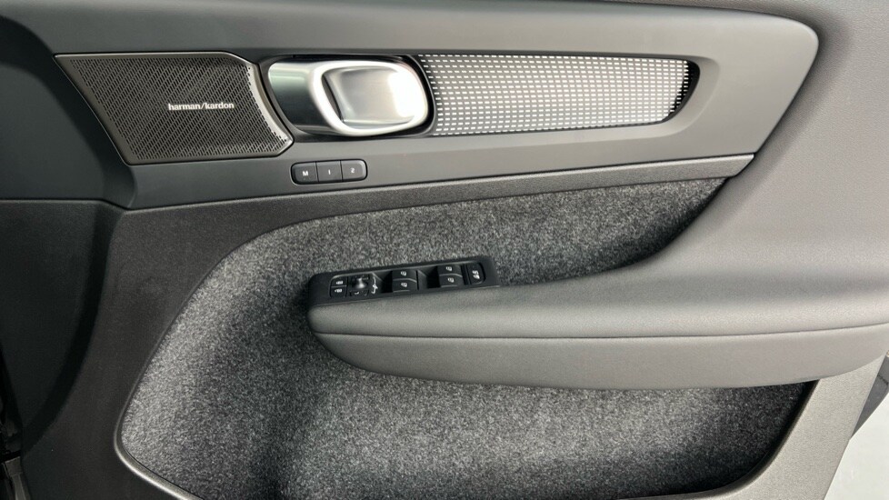 Used Volvo XC40 2025 for sale - 76003584: Photo 27