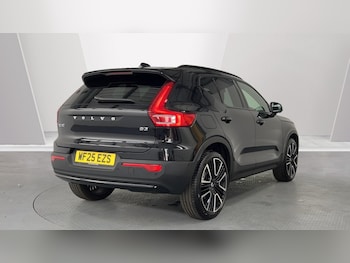 Used Volvo XC40 2025 for sale - 76003584: Photo 2