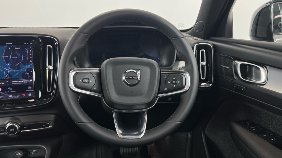 Used Volvo XC40 2025 for sale - 77818907: Photo 10