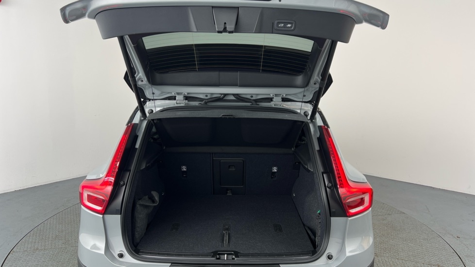 Used Volvo XC40 2025 for sale - 77818907: Photo 13