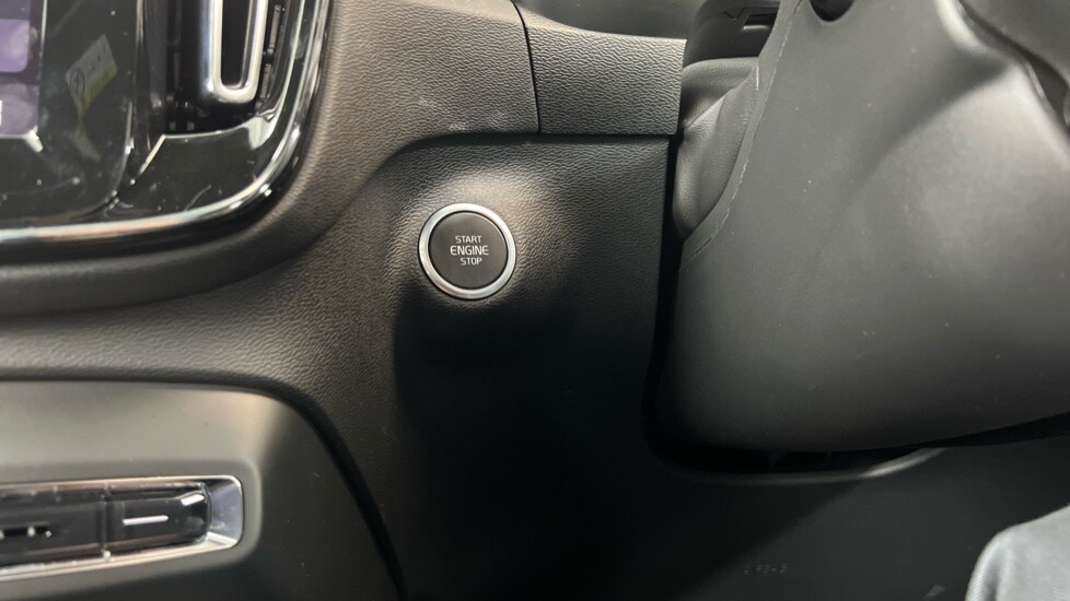 Used Volvo XC40 2025 for sale - 77818907: Photo 26