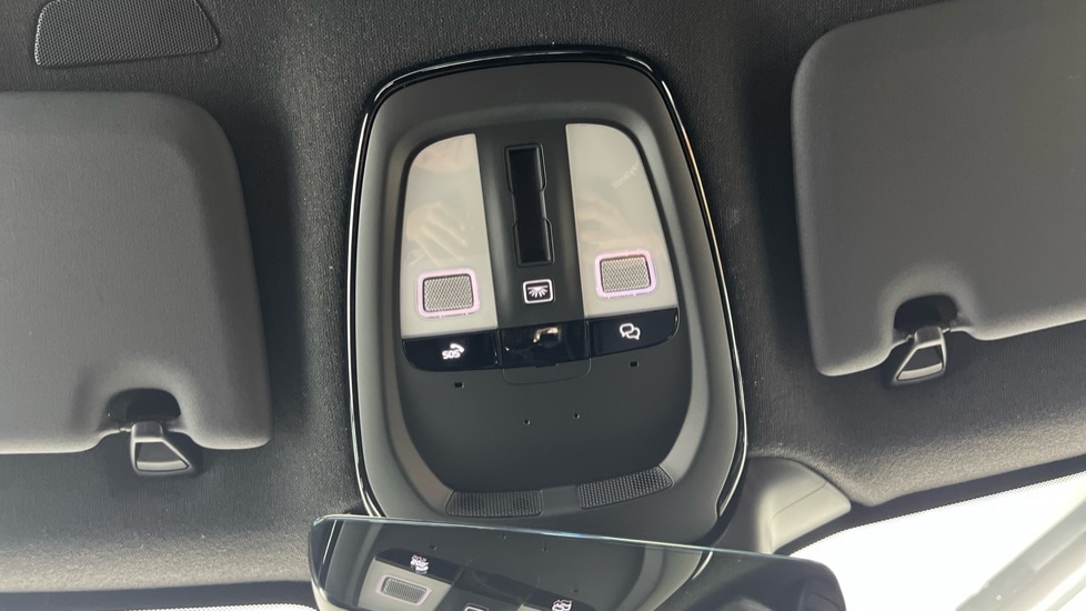 Used Volvo XC40 2025 for sale - 77818907: Photo 27