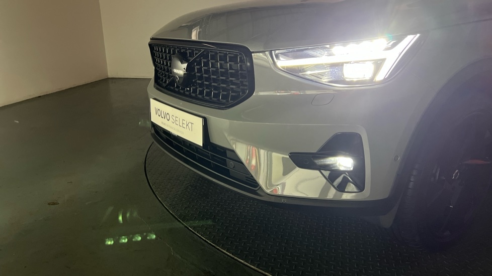 Used Volvo XC40 2025 for sale - 77818907: Photo 40