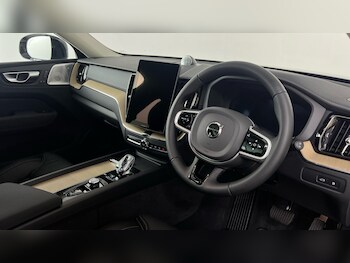 Used Volvo XC60 2026 for sale - 78239521: Photo