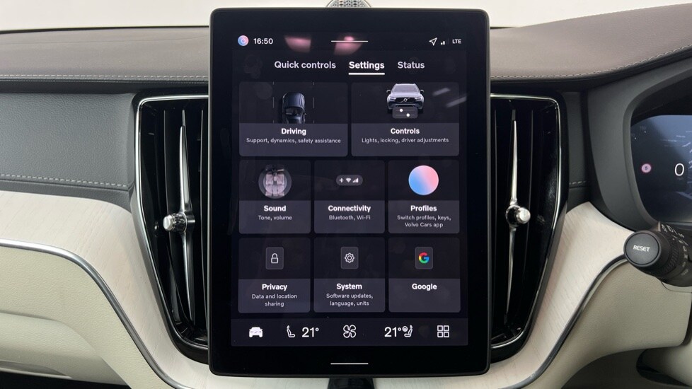 Used Volvo XC60 2025 for sale - 77581360: Photo 16