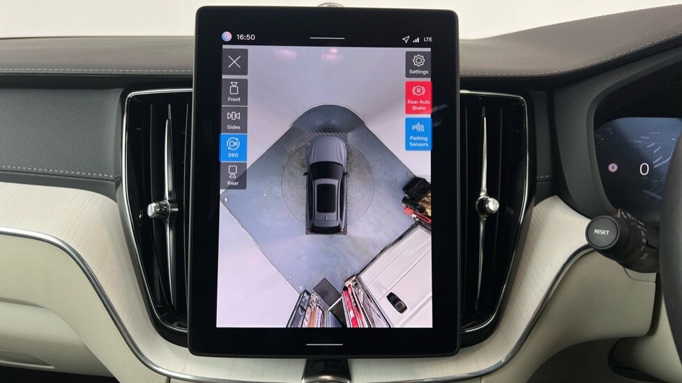 Used Volvo XC60 2025 for sale - 77581360: Photo 18