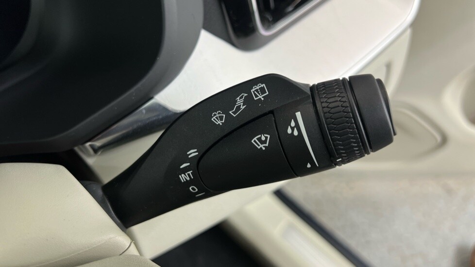 Used Volvo XC60 2025 for sale - 77581360: Photo 22