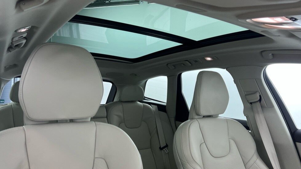 Used Volvo XC60 2025 for sale - 77581360: Photo 30