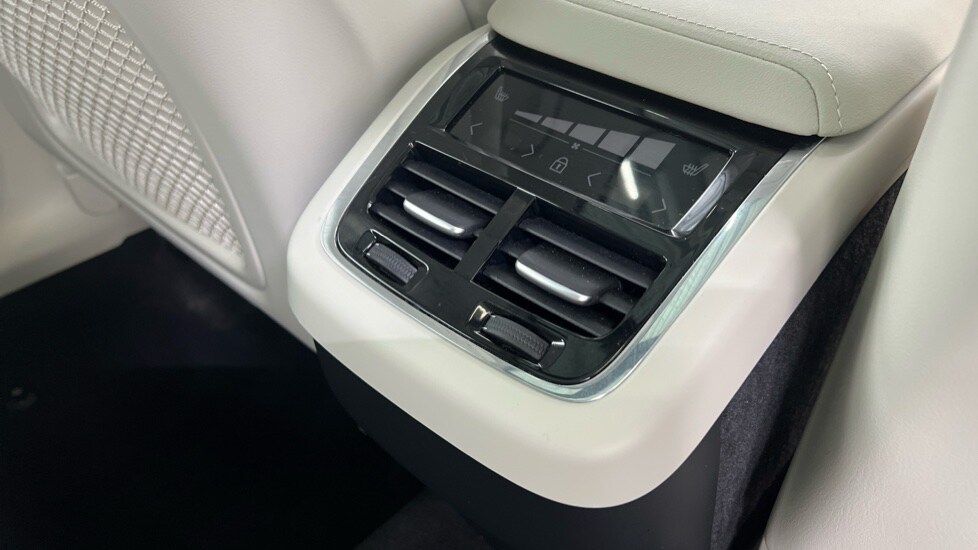 Used Volvo XC60 2025 for sale - 77581360: Photo 35