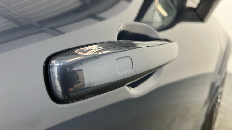 Used Volvo XC60 2025 for sale - 77581360: Photo 41