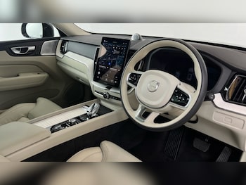Used Volvo XC60 2025 for sale - 77581360: Photo