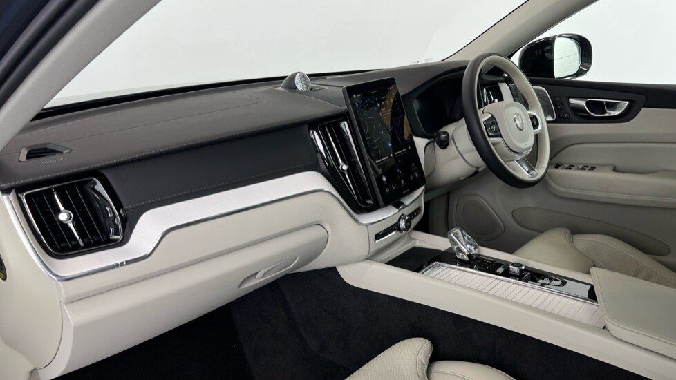 Used Volvo XC60 2025 for sale - 77581360: Photo 52