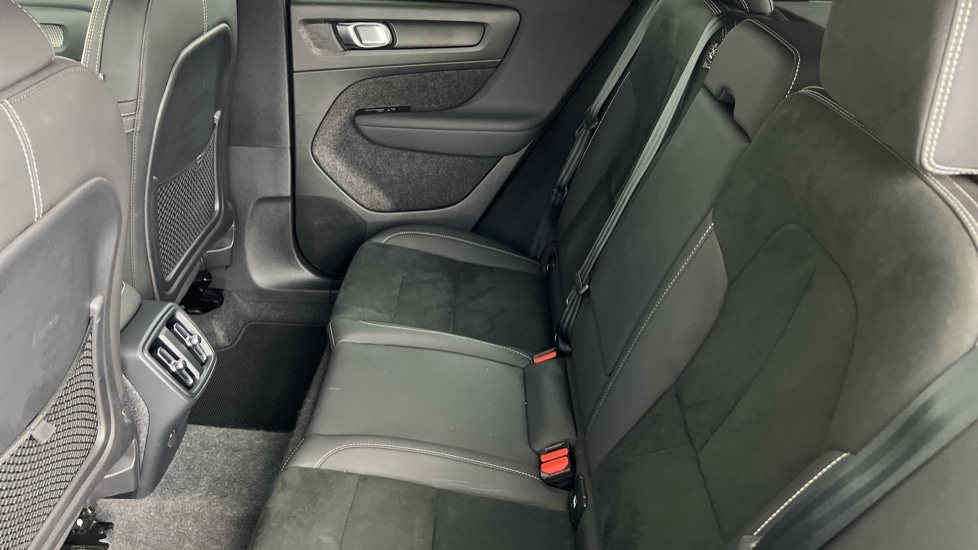 Used Volvo XC40 2024 for sale - 77170447: Photo 30