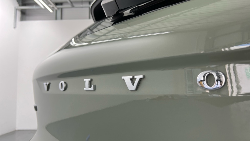 Used Volvo XC40 2024 for sale - 77170447: Photo 35