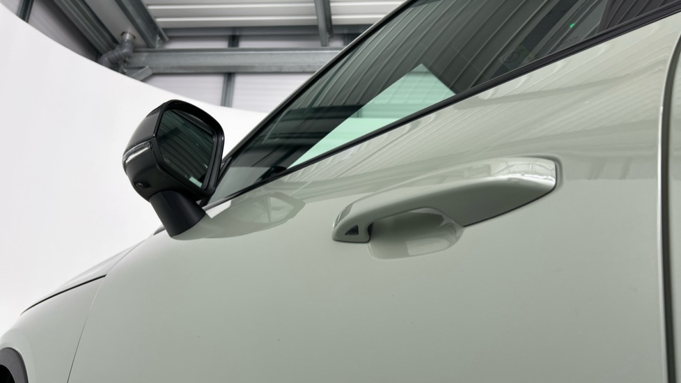 Used Volvo XC40 2024 for sale - 77170447: Photo 38