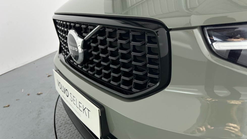 Used Volvo XC40 2024 for sale - 77170447: Photo 46